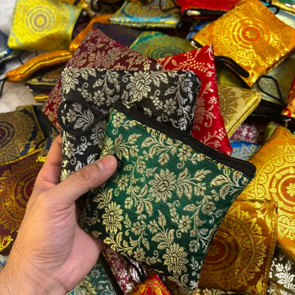 Pack_of_25_Brocade_Silk_Coin_Pouch