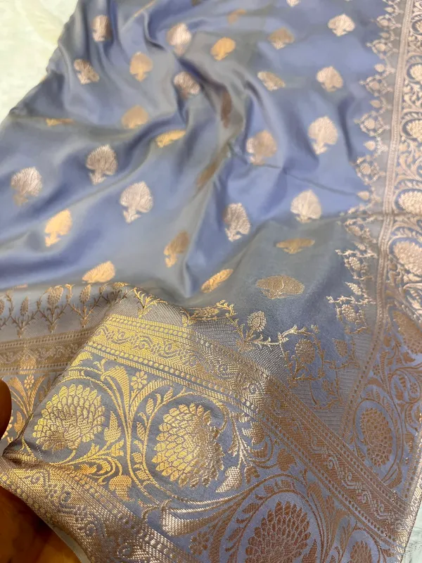 Powder_Blue_Shade_Soft_Silk_Silver_Zari_Weave_Banarasi_Saree