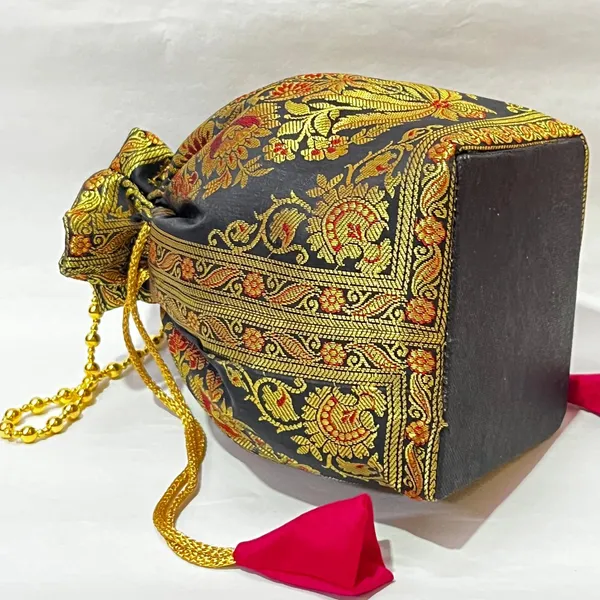 Handcrafted_Black_Banarasi_Silk_Brocade_Floral_Potli_Bag_
