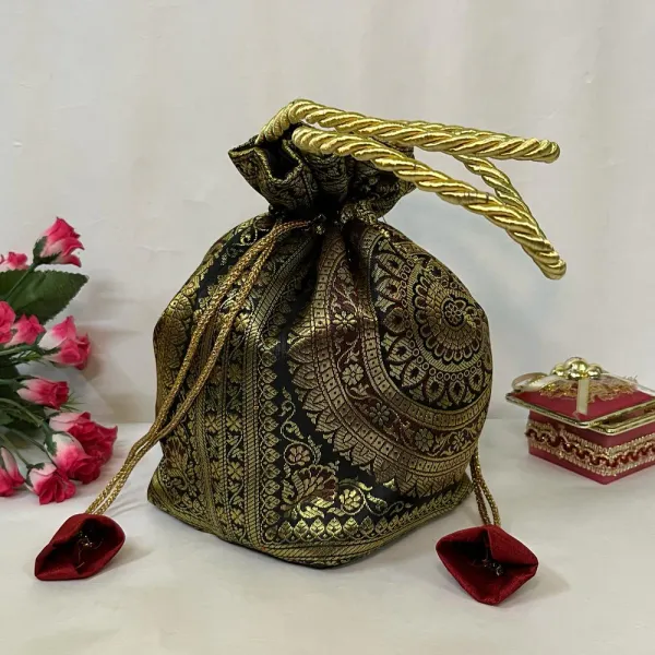 Stunning_Black_Colour_Banarasi_Potli_Bags