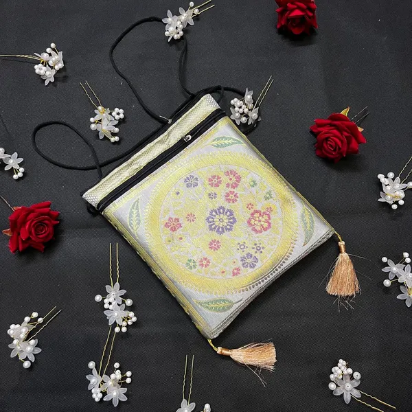 Off_White_Shade_Banarasi_Silk_Brocade_Ethnic_Sling_Bag_For_Women