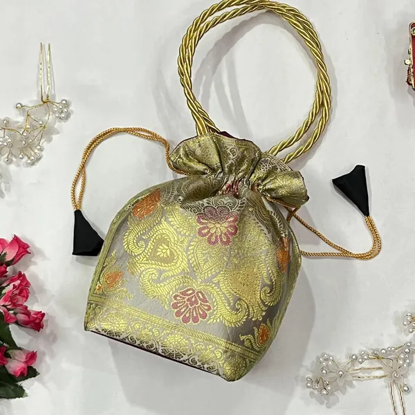 White_Potlee_box_Set_-_Potli,_Wallet_&_Handbag_Set