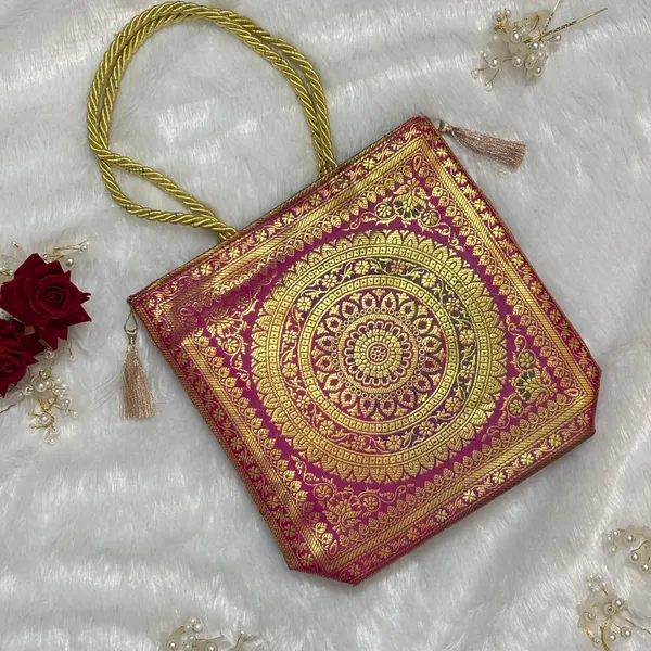 Pink_Banarasi_Silk_Brocade_Ethnic_Tote_Bag_For_Women