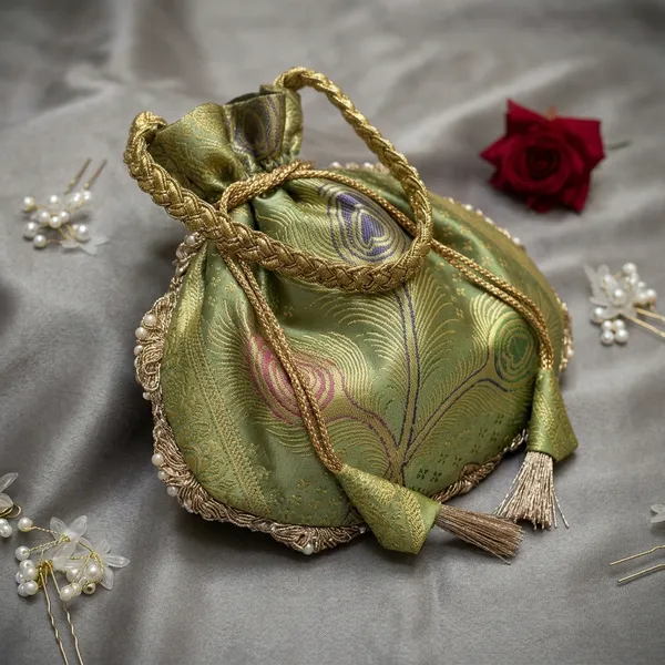 Pista_Green_Beautiful_Lace_Work_Banarasi_Potli_Bag