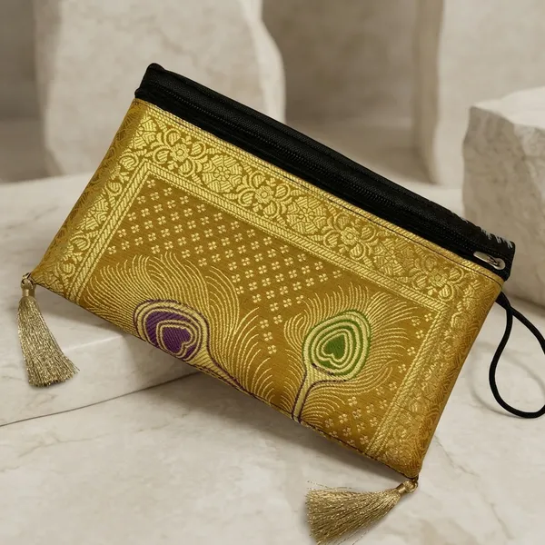 Gold_Banarasi_Silk_Brocade_Envelope_Clutch_For_Women