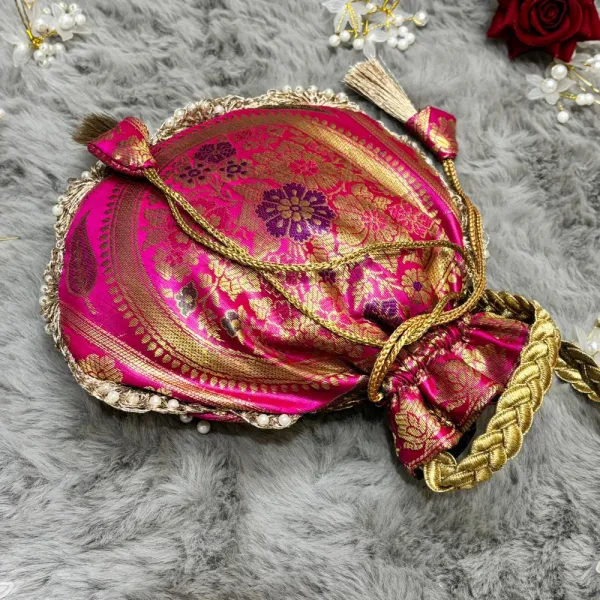 Rani_Pink_Beautiful_Lace_Work_Banarasi_Potli_Bags