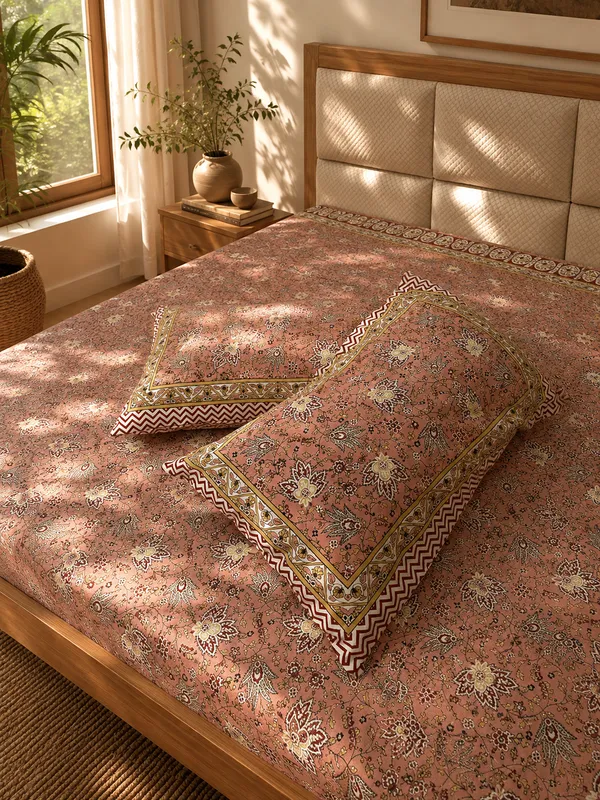 Peach__Cotton__Floral_Print_Kingsize_Bedsheet_with_2_Pillow_covers.