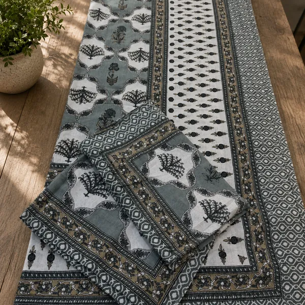 White_And_Grey_Block_Print_Cotton_King_Size_Bedsheet_With_Pillow_Covers