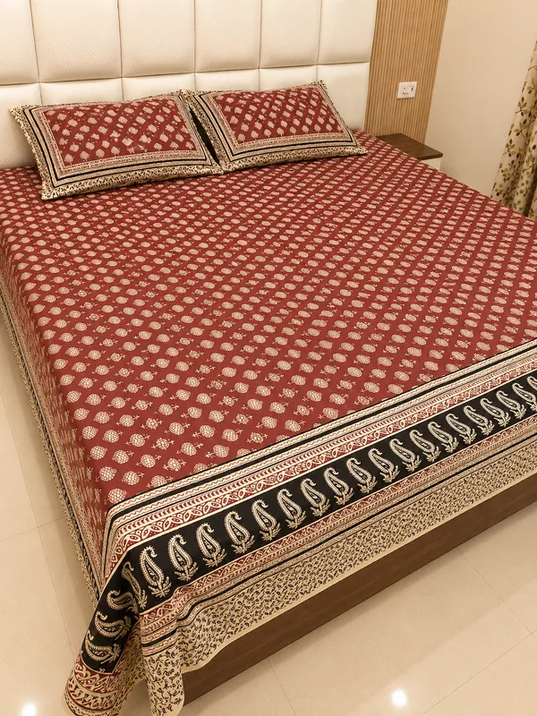 Maroon_Cotton_Bagru_Print_King_Size_Bedsheet_With_2_Pillow_Covers
