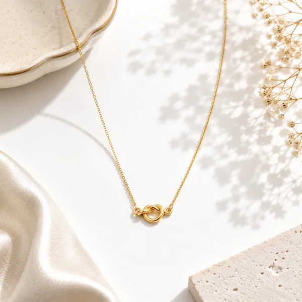 Gold_Stainless_Steel_Premium_And_Elegant_Pendant_Necklace_For_Women