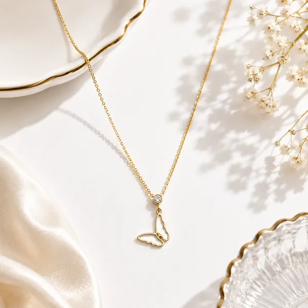 Gold_Stainless_Steel_Premium_And_Elegant_Pendant_Necklace_For_Women