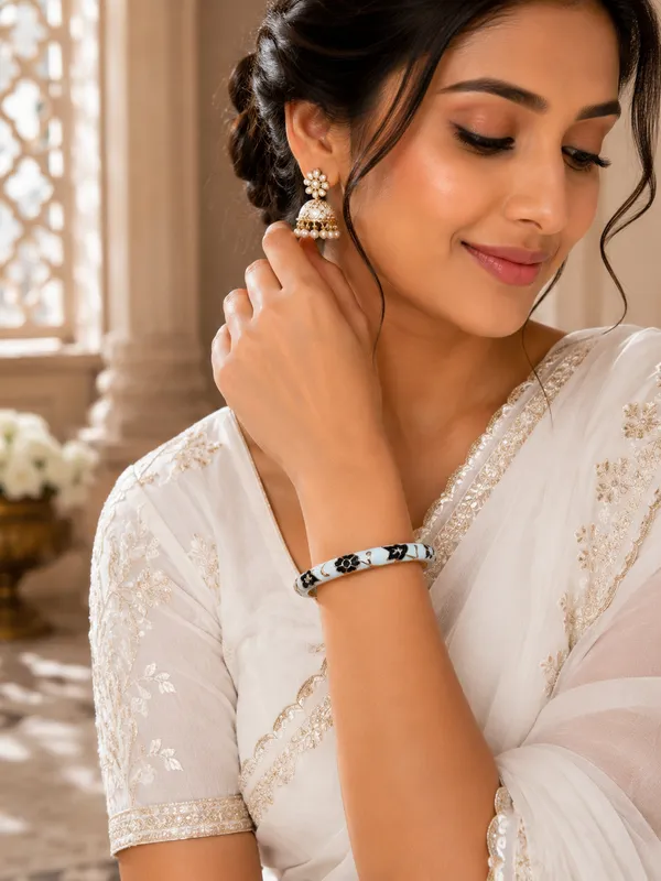 ORNIQUE_Midnight_Bloom_Bangle