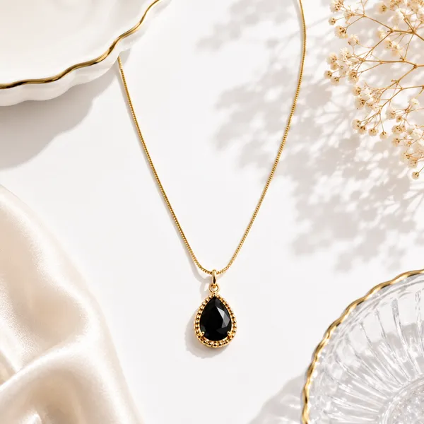 Gold_And_Black_Stainless_Steel_Premium_And_Elegant_Pendant_Necklace_For_Women