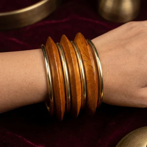 Wooden_Heritage_Layered_Bangles