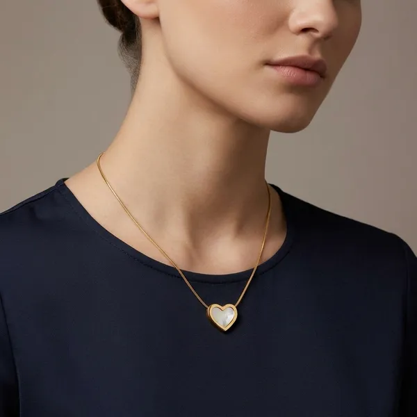 Gold_Stainless_Steel_Premium_And_Elegant_Pendant_Necklace_For_Women