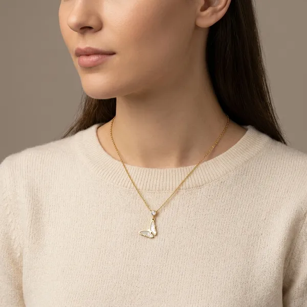 Gold_Stainless_Steel_Premium_And_Elegant_Pendant_Necklace_For_Women