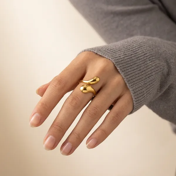 Gold_Stainless_Steel_Premium_And_Elegant_Ring_For_Women