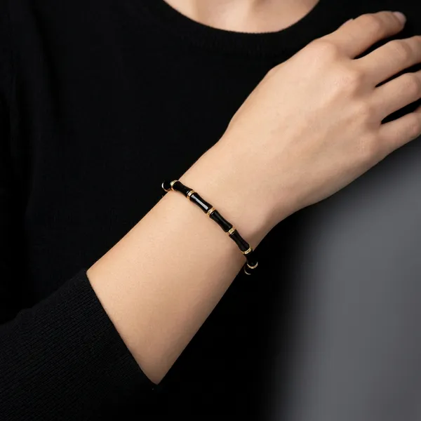 Black_And_Gold_Stainless_Steel_Premium_And_Elegant_Bracelet_For_Women