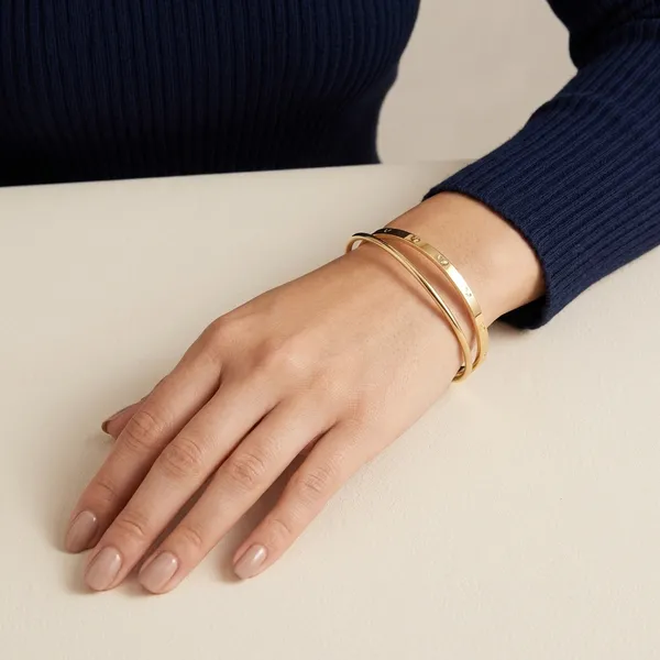 Gold_Stainless_Steel_Premium_And_Elegant_Bangle_For_Women_(Pack_of_2)