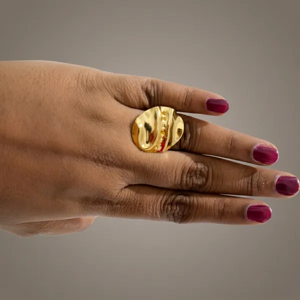 Gold_Stainless_Steel_Premium_And_Elegant_Ring_For_Women