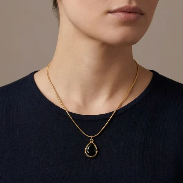 Gold_And_Black_Stainless_Steel_Premium_And_Elegant_Pendant_Necklace_For_Women