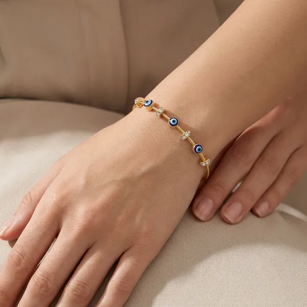 Gold_And_Blue_Stainless_Steel_Premium_And_Elegant_Bracelet_For_Women