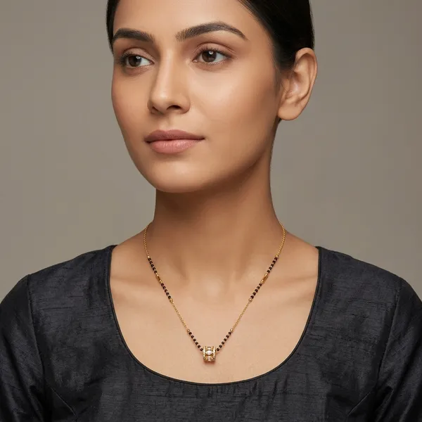 Gold_And_Black_Stainless_Steel_Premium_And_Elegant_Pendant_Necklace_For_Women