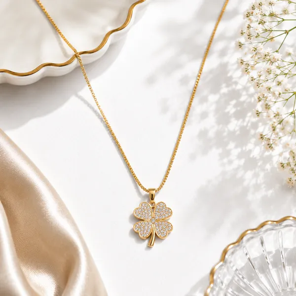 Gold_Stainless_Steel_Premium_And_Elegant_Pendant_Necklace_For_Women