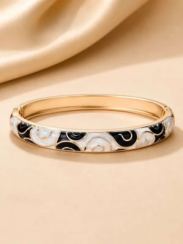 ORNIQUE_Monochrome_Muse_Bangle