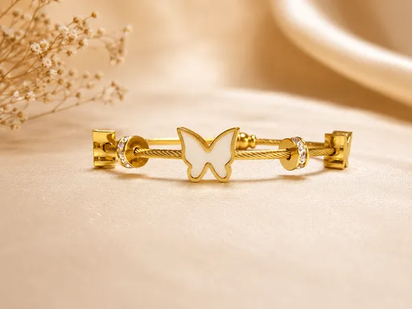 Butterfly_Grace_Cable_Bracelet