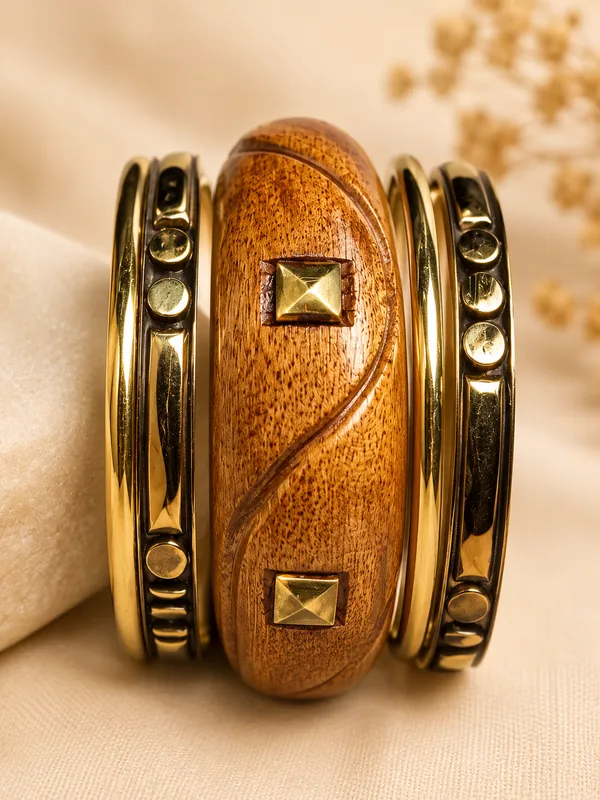 Wooden_Studded_Bangle_Set