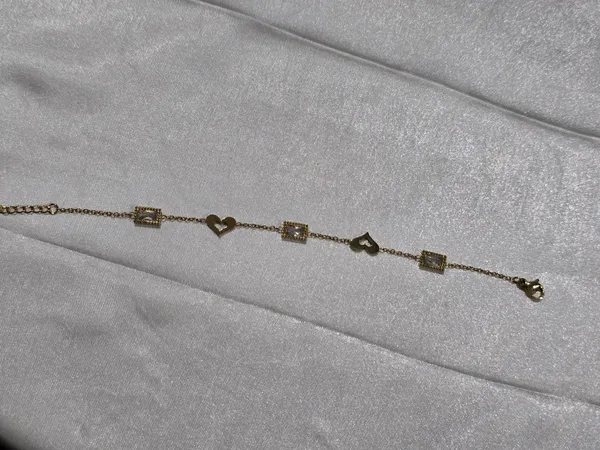 Heartline_Bracelet