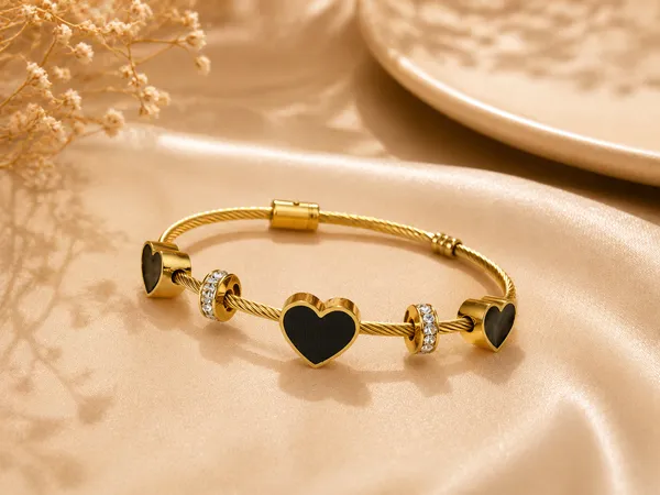 Noir_Amour_Cable_Bracelet