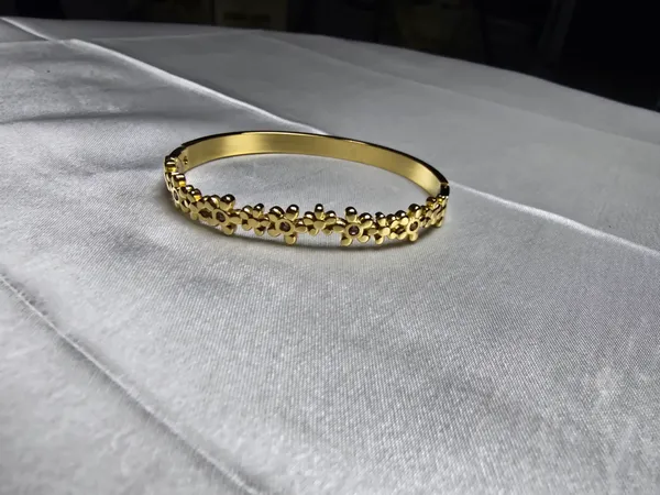 Daisy_Bloom_Bangle