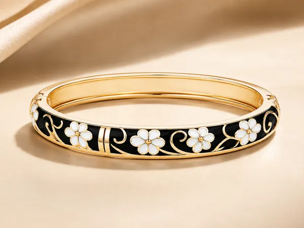 ORNIQUE_Midnight_Daisy_Bangle