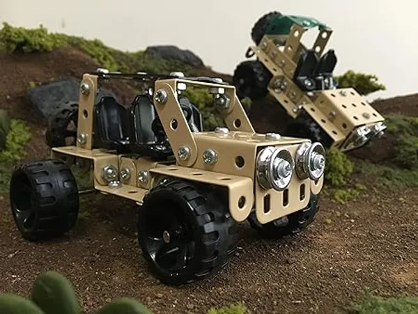 Metal_Construction_Toy_Jeep_Building_Kit
