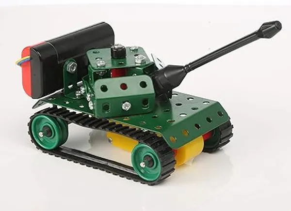 Green_Metal_Construction_Tank_Model_Kit_With_Treads_And_Turret