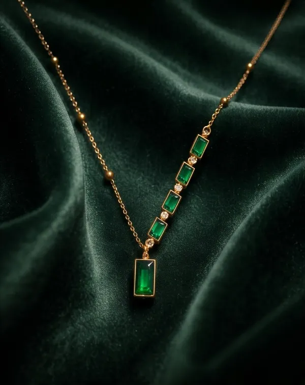 Gold_Plated_Emerald_Green_Stone_Necklace_For_Women