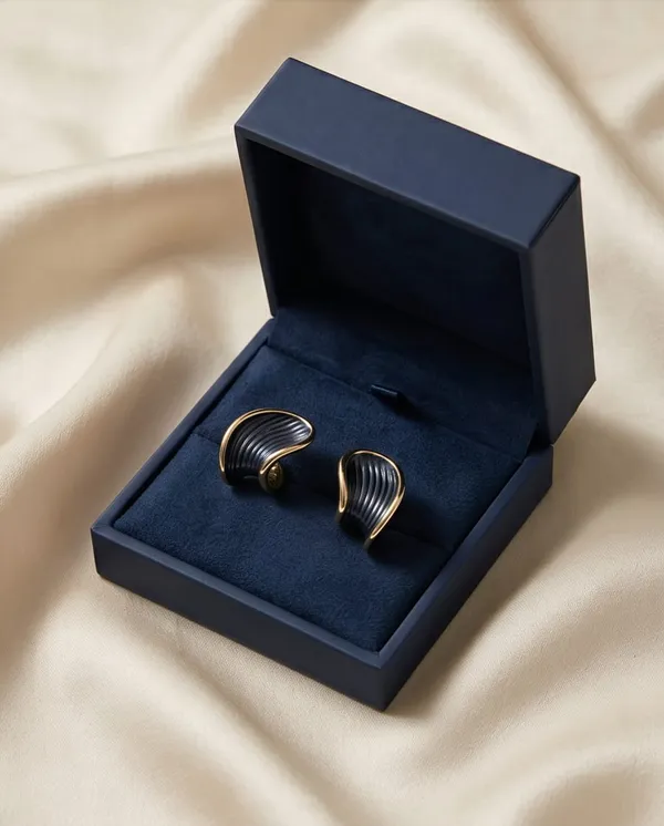 Elegant_Navy_blue_Teardrop_Wave_Earrings_For_Women