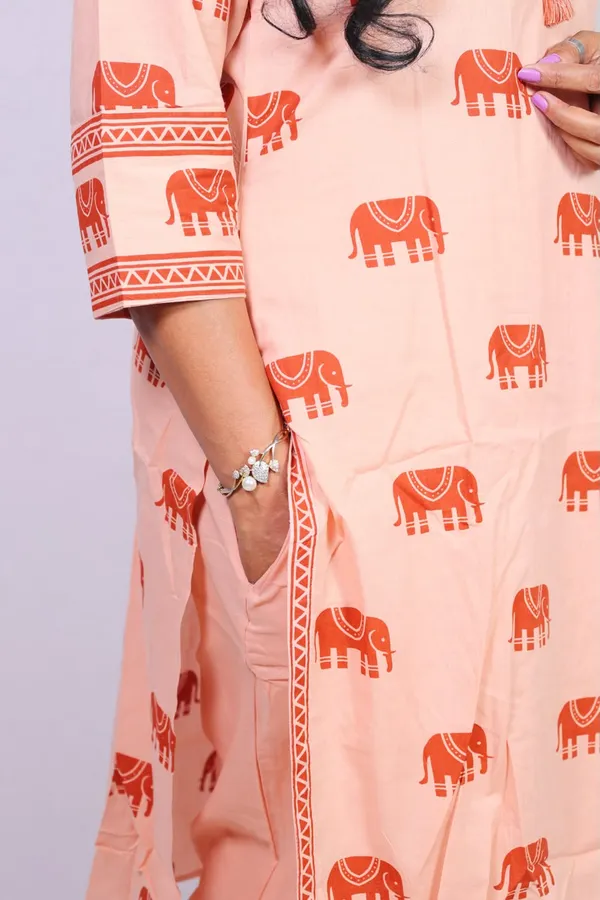 Peach_Elephant_Print_Suit_Set_For_Women_(with_Dupatta)