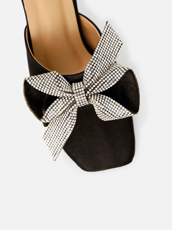 Black_Satin_Embellished_Bow_Block_Heel_Sandals_For_Women