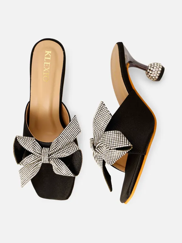 Black_Satin_Embellished_Bow_Block_Heel_Sandals_For_Women