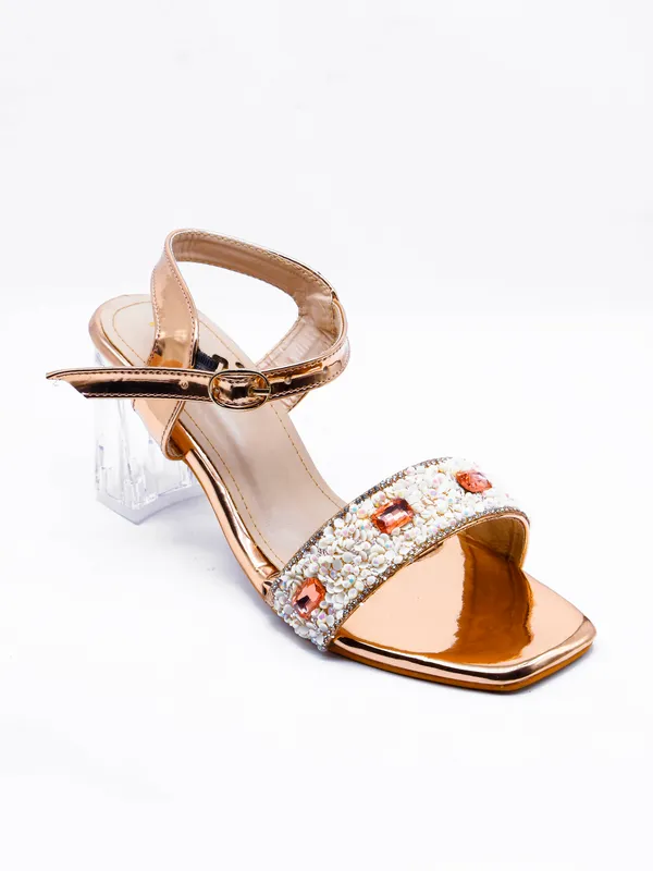 Gold_Metallic_Embellished_Block_Heel_Sandals_For_Women