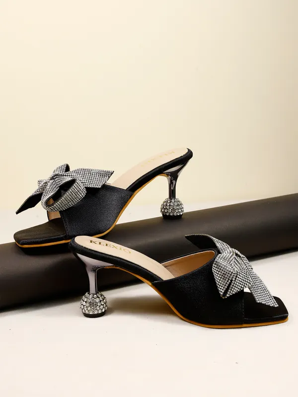 Black_Satin_Embellished_Bow_Block_Heel_Sandals_For_Women
