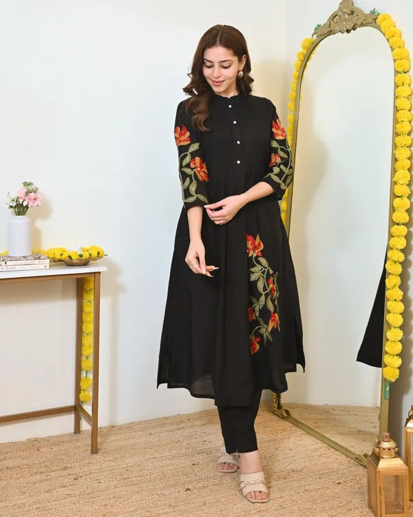 Black_Cotton_Anarkali_Floral_Embroidered_Kurti_Set_For_Women
