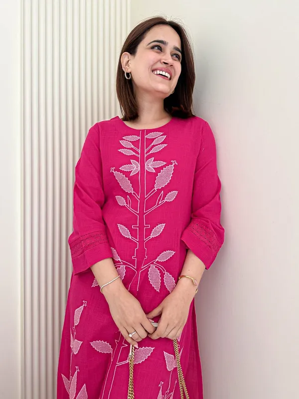 Pink_Cotton_Straight_Floral_Embroidered_Kurta_Set_For_Women