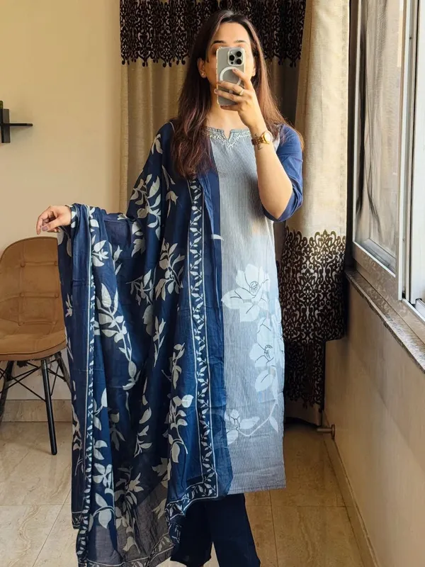 Blue_Cotton_Striped_Floral_Print_Kurti_Set_For_Women