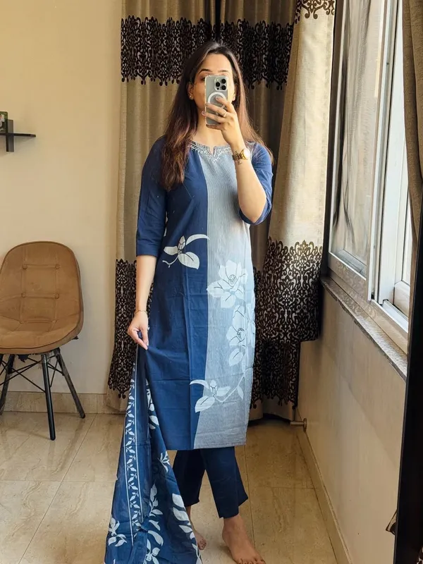 Blue_Cotton_Striped_Floral_Print_Kurti_Set_For_Women