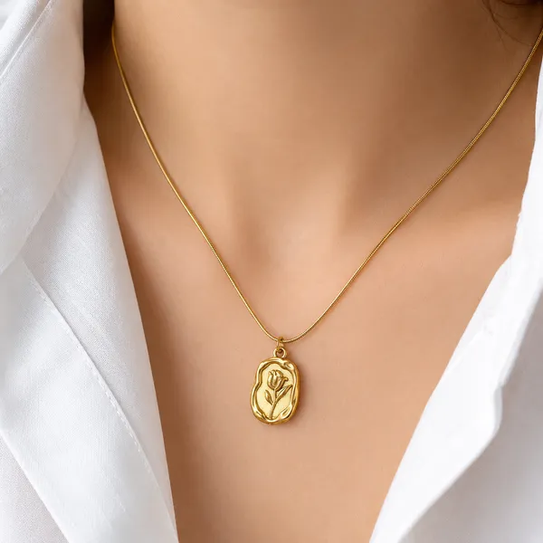 Gold_Plated_Stainless_Steel_Rose_Seal_Necklace_For_Women