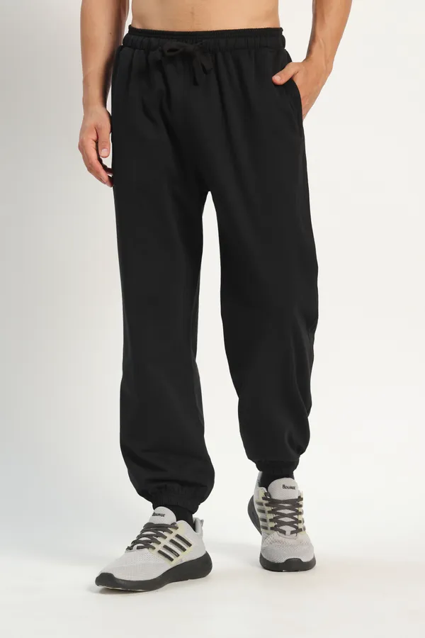 HYPE_BORN_Black_Relaxed_Fit_Sweatpants_with_Elastic_Cuffed_Hem